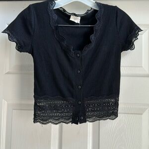 Black lace cropped shirt